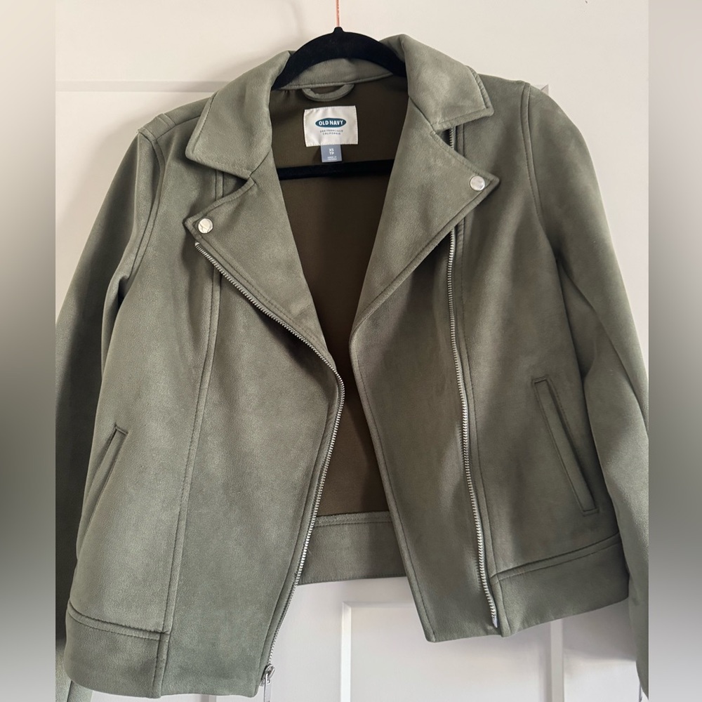 Women's Suede Moto Jacket - Picture 2 of 5